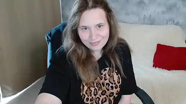 Snapshot of AdelinaLawson chatting on 06/06/26, 05:45 AdelinaLawson online show from 06/06/26, 05:45