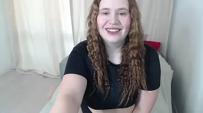 Snapshot of AdelinaLawson chatting on 03/05/25, 04:56 AdelinaLawson online show from 03/05/25, 04:56