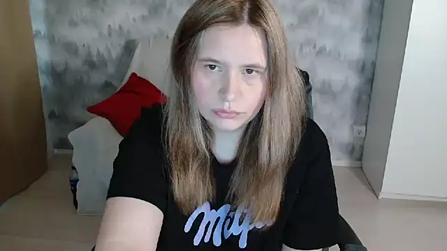 AdelinaLawson online show from 04/15/26, 05:57