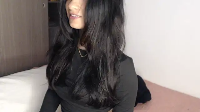   abrill   online show from 11/06/25, 05:11