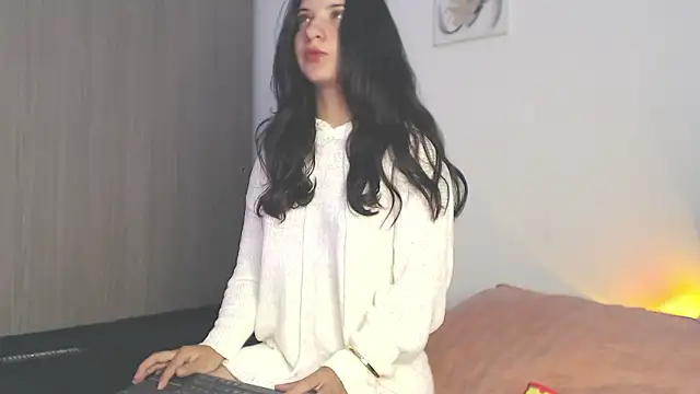   abrill   online show from 01/13/26, 05:50