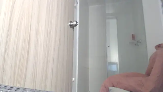   abrill   online show from 03/05/26, 04:42