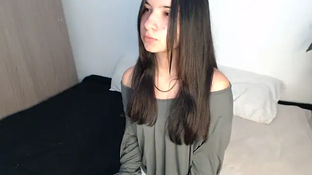   abrill   online show from 10/27/25, 08:32