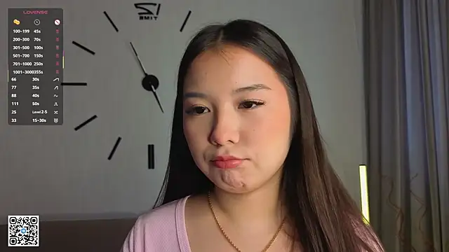 AlberthaEscue online show from 09/22/25, 04:18