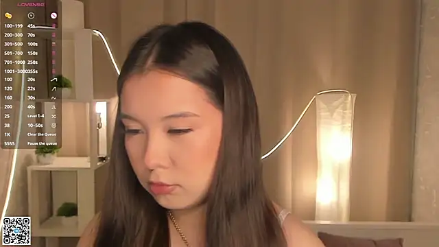 AlberthaEscue online show from 11/16/25, 04:17