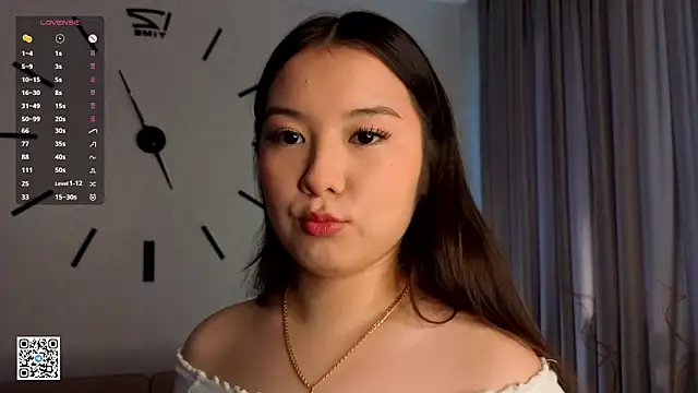 AlberthaEscue online show from 09/10/25, 04:22