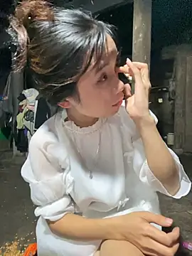 Snapshot of beobeo_2xx chatting on 10/06/25, 10:16 beobeo 2xx online show from 10/06/25, 10:16