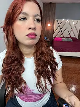 Snapshot of olivia_jass chatting on 05/25/26, 11:20 olivia jass online show from 05/25/26, 11:20