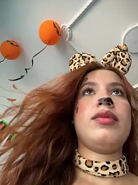 olivia jass online show from 10/31/25, 03:08