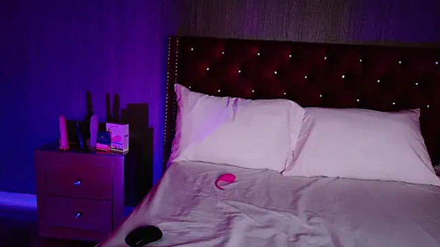 danna dusky online show from 09/21/25, 10:09