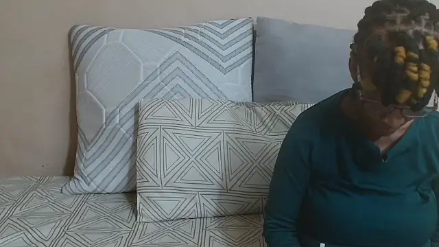 SugarPoppy24xxx online show from 09/25/25, 10:21