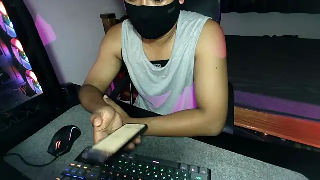 BamBra21 online show from 05/18/26, 02:33
