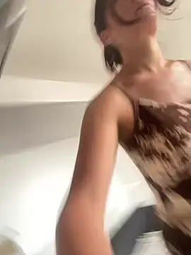 Danielaeliana online show from 01/09/26, 04:14