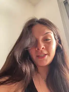 Danielaeliana online show from 04/06/26, 06:09