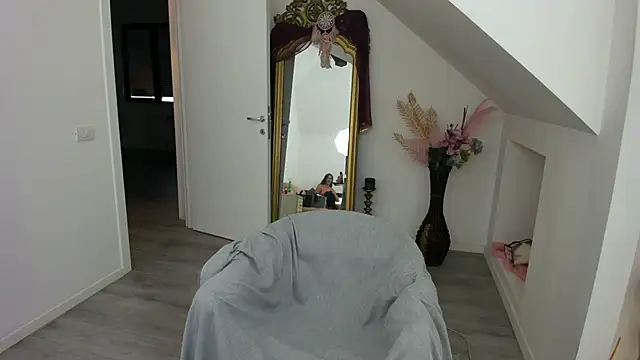 Ranya Evy online show from 02/18/26, 02:57