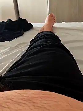 t-dog26 online show from 10/29/25, 02:05