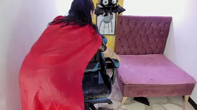 Snapshot of alison_moon7 chatting on 10/30/25, 12:58 alison moon7 online show from 10/30/25, 12:58