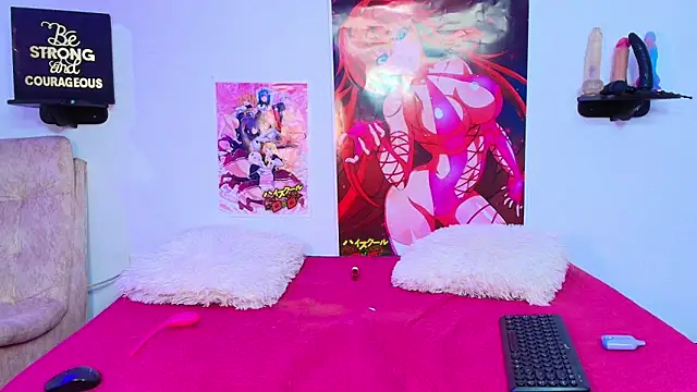 Maddy Esther online show from 09/13/25, 08:20