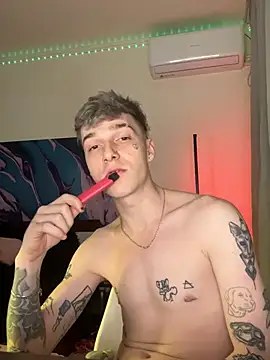 Snapshot of davesinner chatting on 02/15/26, 11:58 davesinner online show from 02/15/26, 11:58