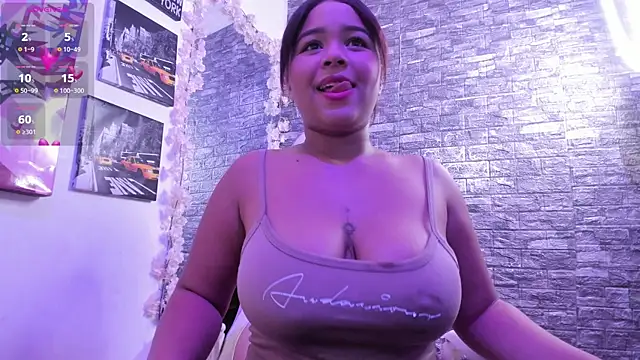 Snapshot of karoll__sex chatting on 07/02/26, 12:55 karoll sex online show from 07/02/26, 12:55