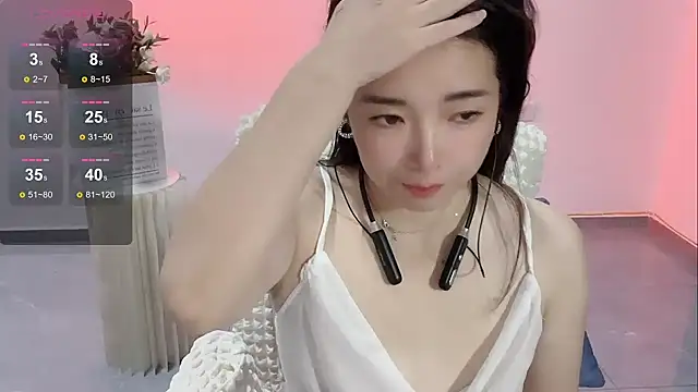 Xiali-166 online show from 09/19/25, 10:36