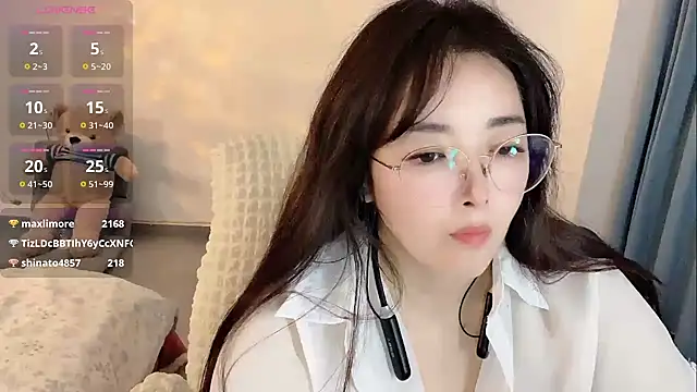 Xiali-166 online show from 02/13/26, 11:54