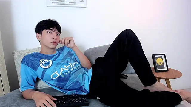 Snapshot of dear_jeycot chatting on 11/13/25, 02:54 dear jeycot online show from 11/13/25, 02:54