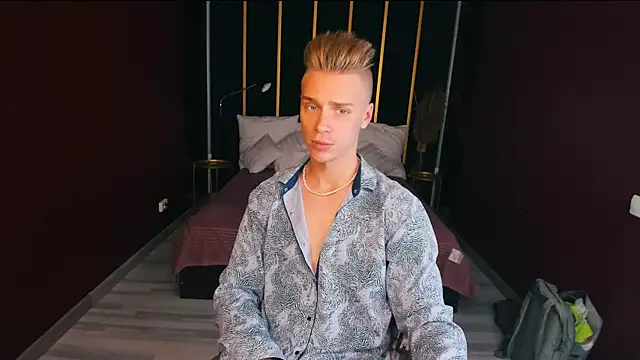 LawrenceMiles online show from 09/21/25, 04:50