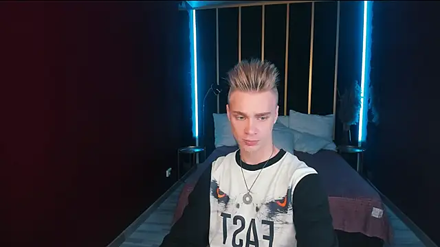 LawrenceMiles online show from 09/22/25, 10:43