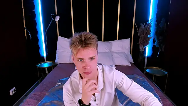 LawrenceMiles online show from 10/05/25, 11:23