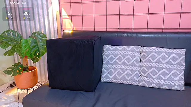 Daiisy kiss online show from 11/16/25, 01:43