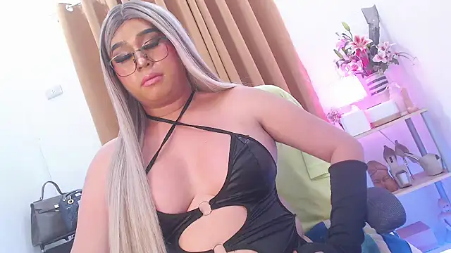 miss ashly  online show from 09/22/25, 05:08