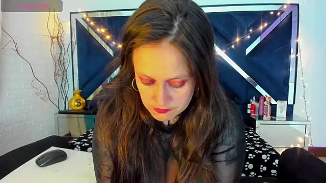 Morana  Hot online show from 11/11/25, 04:51