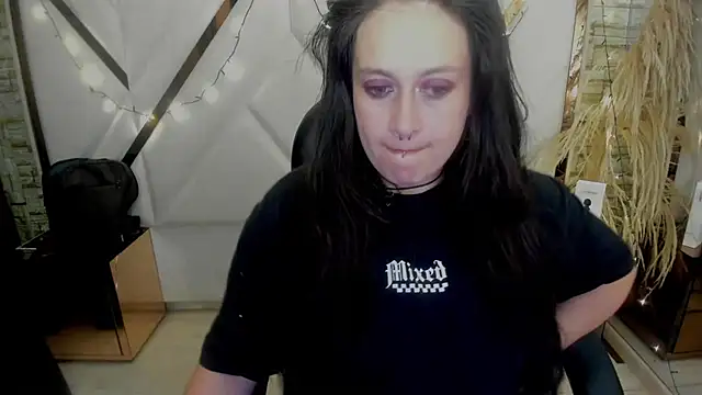 Morana  Hot online show from 11/17/25, 05:11