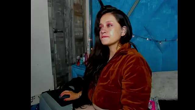 Morana  Hot online show from 12/16/25, 05:11