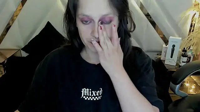 Morana  Hot online show from 10/20/25, 03:52