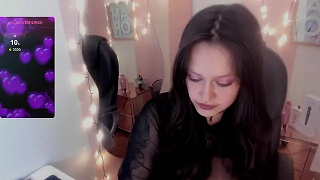 Morana  Hot online show from 10/12/25, 05:20