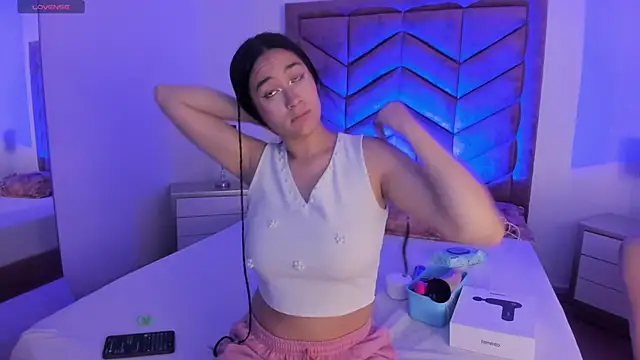 EmilyHanks  online show from 05/27/26, 12:12