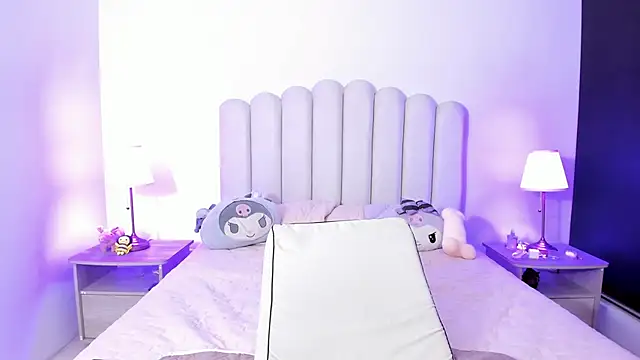 SofieBunnie online show from 09/23/25, 11:01