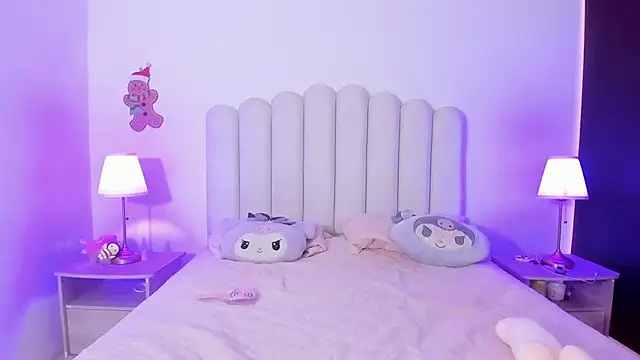 SofieBunnie online show from 11/30/25, 10:10