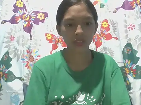 Snapshot of preggymom19 chatting on 09/18/25, 03:20 preggymom19 online show from 09/18/25, 03:20