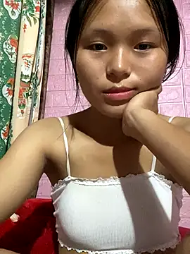 Snapshot of milo_bae chatting on 10/14/25, 01:50 milo bae online show from 10/14/25, 01:50