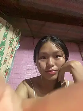 Snapshot of milo_bae chatting on 10/11/25, 11:06 milo bae online show from 10/11/25, 11:06