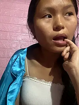 Snapshot of milo_bae chatting on 11/02/25, 06:18 milo bae online show from 11/02/25, 06:18