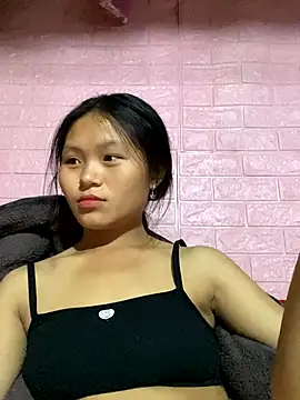 Snapshot of milo_bae chatting on 11/12/25, 03:54 milo bae online show from 11/12/25, 03:54