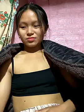 Snapshot of milo_bae chatting on 11/27/25, 02:01 milo bae online show from 11/27/25, 02:01