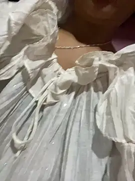 milo bae online show from 03/21/26, 12:01