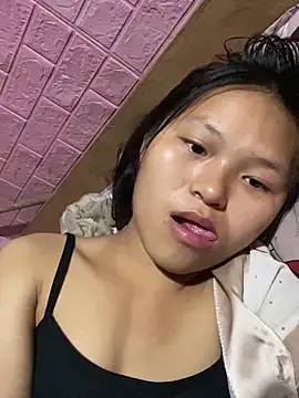 Snapshot of milo_bae chatting on 12/13/25, 11:55 milo bae online show from 12/13/25, 11:55