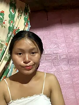 Snapshot of milo_bae chatting on 10/13/25, 08:38 milo bae online show from 10/13/25, 08:38