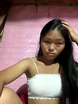 Snapshot of milo_bae chatting on 10/19/25, 11:07 milo bae online show from 10/19/25, 11:07